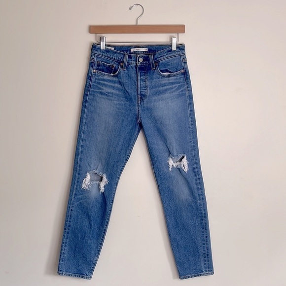 Levi’s Wedgie Button Fly Distressed Denim Jeans - Picture 1 of 13
